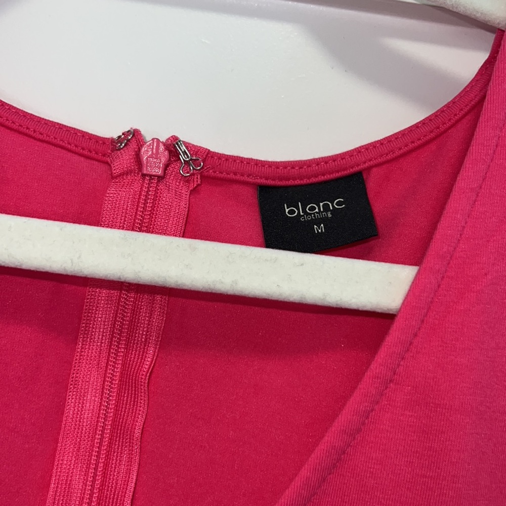 Barbie v cut Stretch dress - Picture 3 of 6